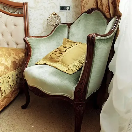 לינה וארוחת בוקר Weena House