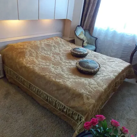 Weena House 3*