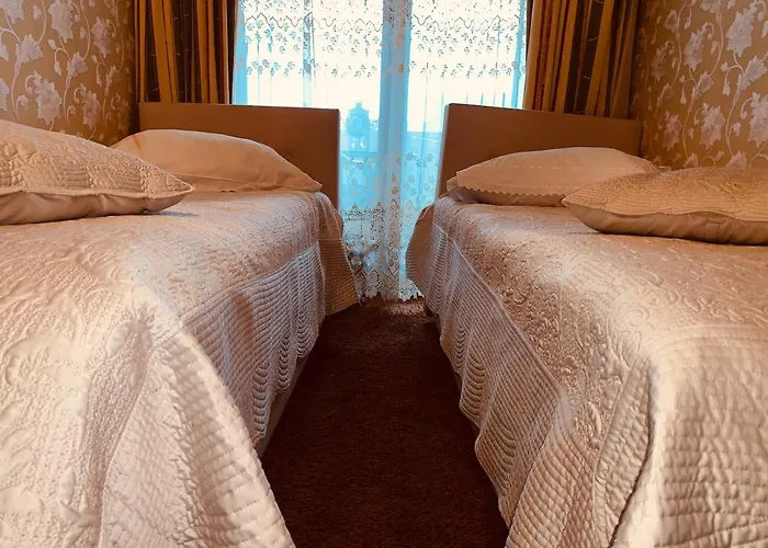 Nocleg ze śniadaniem Weena House 3*