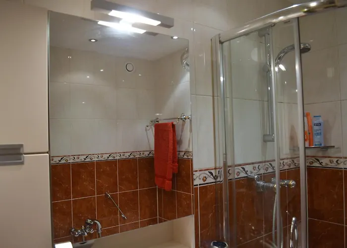 Bed & Breakfast Weena House 3*