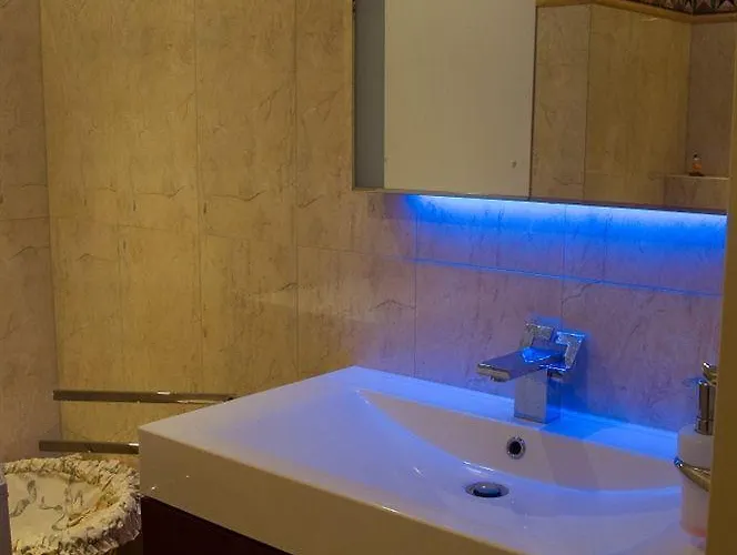 Nocleg ze śniadaniem Weena House