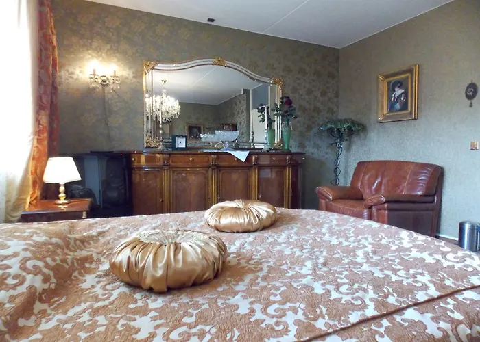 Bed & Breakfast Weena House