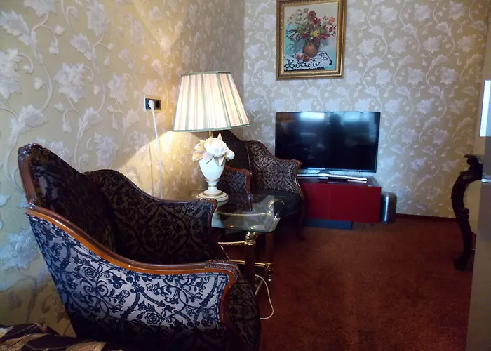 Weena House Bed & Breakfast 3*