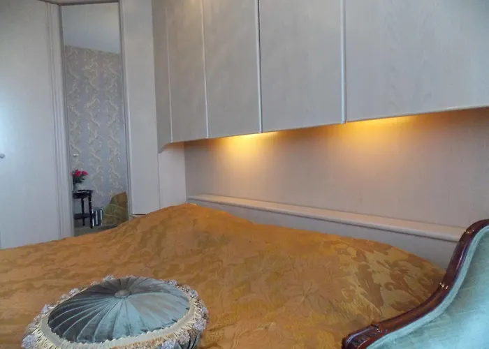 Nocleg ze śniadaniem Weena House 3*