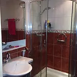 Weena House 3*
