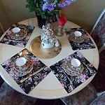 Nocleg ze śniadaniem Weena House 3*