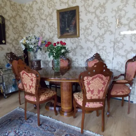 Weena House 3*