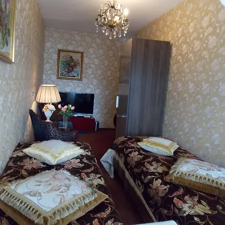 Weena House