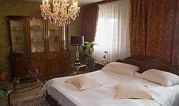 Weena House Panzió