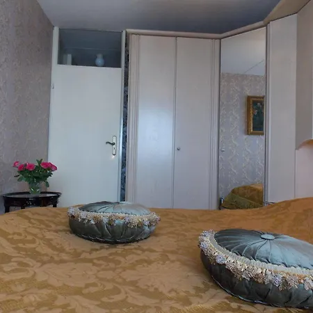 Weena House 3*